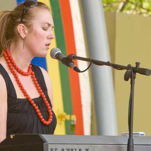 At Right: Roselyn Cloake - Singing a the Timaru Sound Shell Festival of Rose's 2007
